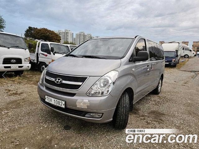 Hyundai Starex 4WD 12-Seater Wagon CVX Luxury — пробег 275 345 км — фото 3 из 5