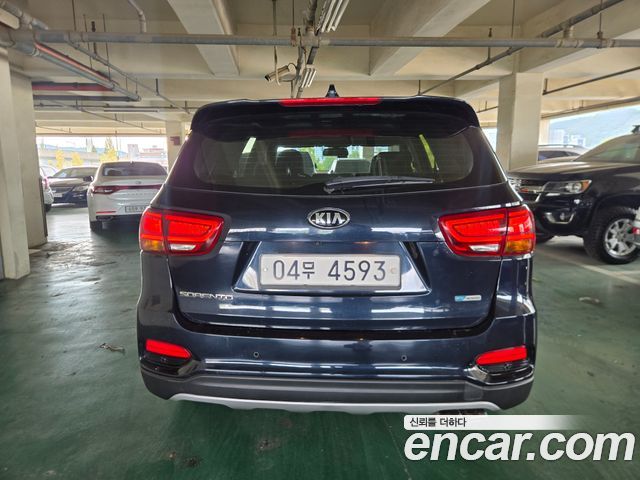 Kia Sorento Diesel 2.0 2WD Prestige — пробег 137 158 км — фото 4 из 5