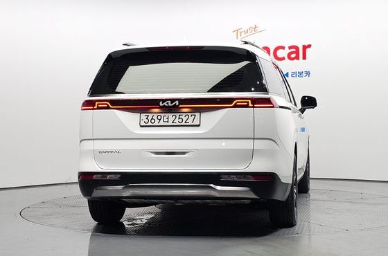 Kia Carnival Diesel 9-Seater Noblesse — пробег 57 575 км — фото 4 из 5