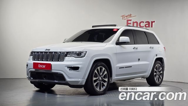 Jeep Cherokee 3.0 Diesel Overland WK2 — пробег 126 806 км — фото 1 из 5
