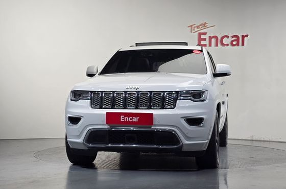 Jeep Cherokee 3.0 Diesel Overland WK2 — пробег 126 806 км — фото 3 из 5