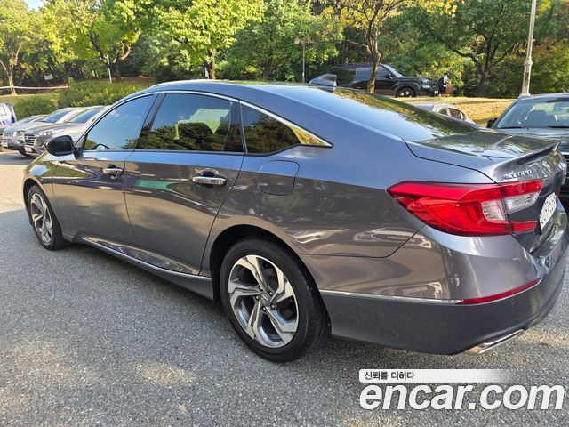 Honda Accord 1.5 Turbo — пробег 54 000 км — фото 2 из 5