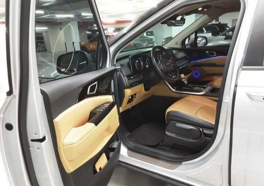 Kia Carnival Diesel 9-Seater Prestige — пробег 86 034 км — фото 4 из 5