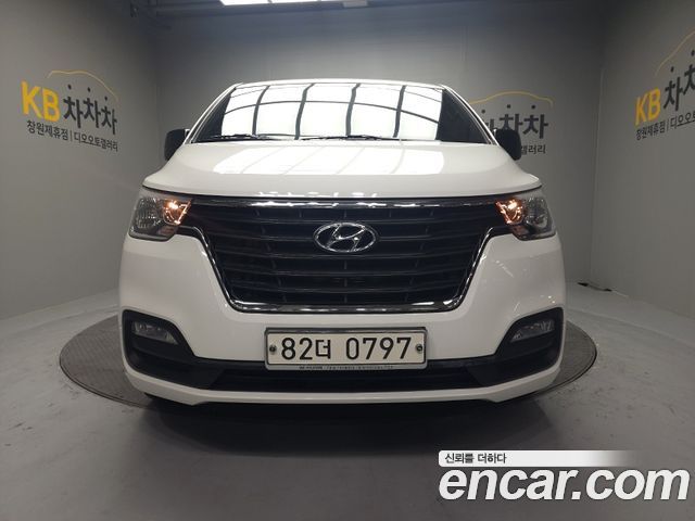 Hyundai Starex Van 5-Seater Modern — пробег 44 000 км — фото 3 из 5