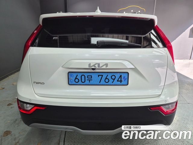 Kia Niro Air — пробег 216 650 км — фото 2 из 5