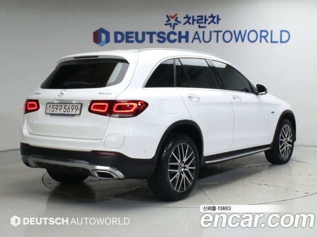 Mercedes-Benz GLC-Class GLC300e 4MATIC — пробег 127 973 км — фото 2 из 5