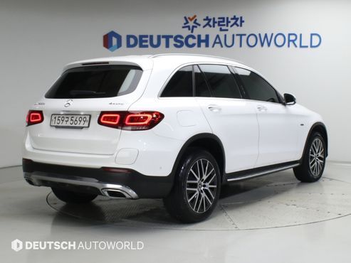 Mercedes-Benz GLC-Class GLC300e 4MATIC — пробег 127 973 км — фото 2 из 5