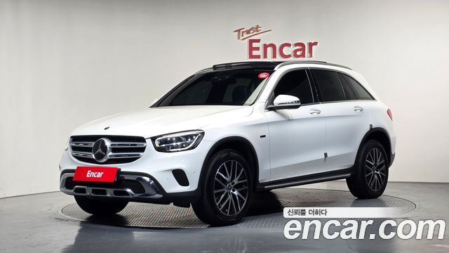 Mercedes-Benz GLC-Class GLC300e 4MATIC — пробег 141 858 км — фото 1 из 5