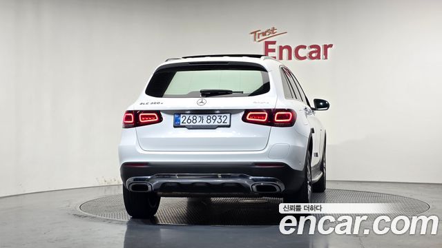 Mercedes-Benz GLC-Class GLC300e 4MATIC — пробег 141 858 км — фото 4 из 5