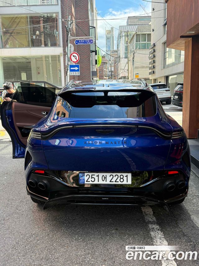 Astonmartin DBX 4.0 V8 707 — пробег 11 111 км — фото 4 из 5