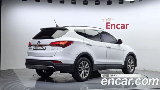 Hyundai Santafe Diesel(e-VGT) 2.0 2WD Premium — пробег 189 232 км — фото 2 из 5