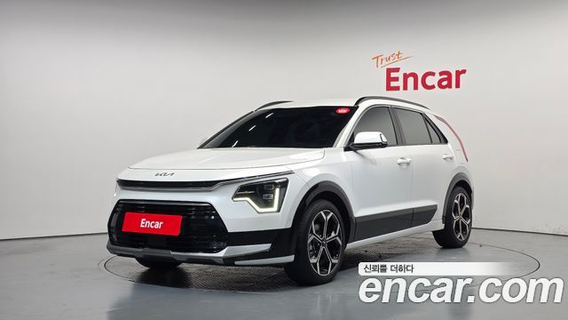 Kia Niro Signature — пробег 29 283 км — фото 1 из 5