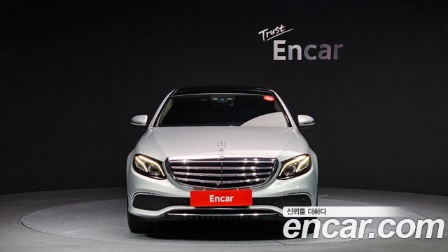 Mercedes-Benz E-Class E300 4MATIC Exclusive — пробег 57 563 км — фото 3 из 5