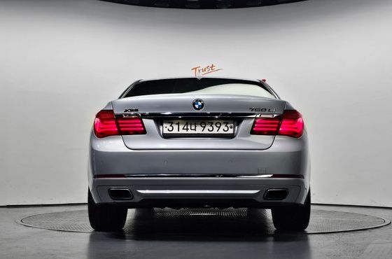 BMW 7-Series 750Li xDrive — пробег 130 709 км — фото 4 из 5