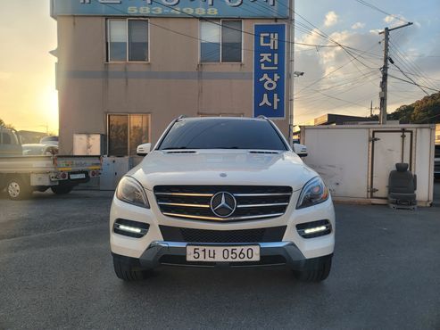 Mercedes-Benz M-class ML350 BlueTEC 4MATIC — пробег 206 722 км — фото 2 из 5