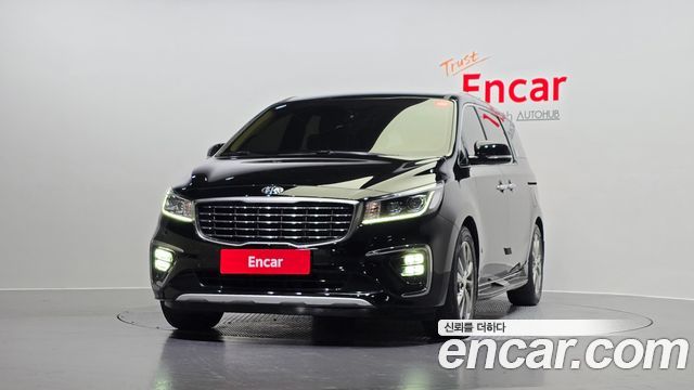Kia Carnival 7-Seater Limousine VIP — пробег 76 636 км — фото 3 из 5