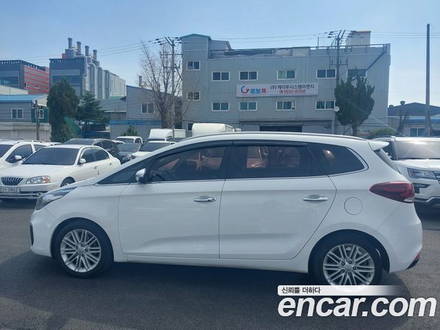 Kia Carens из Кореи Encar