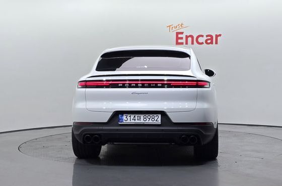Porsche Cayenne 3.0 Coupe — пробег 2 528 км — фото 4 из 5