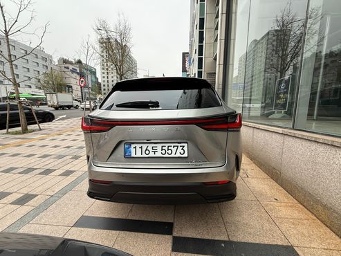 Lexus NX Premium — пробег 1 745 км — фото 4 из 5