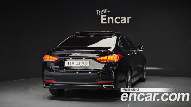 Hyundai Genesis из Кореи Encar