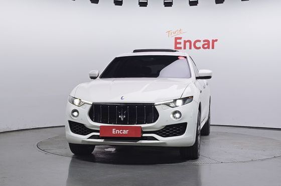 Maserati Levante 3.0 AWD GranLusso — пробег 105 202 км — фото 3 из 5