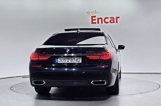 BMW 7-Series 740Li xDrive M Sport Package — пробег 119 018 км — фото 4 из 5