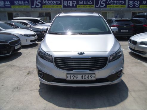 Kia Carnival 9-seater Prestige — пробег 210 137 км — фото 1 из 5