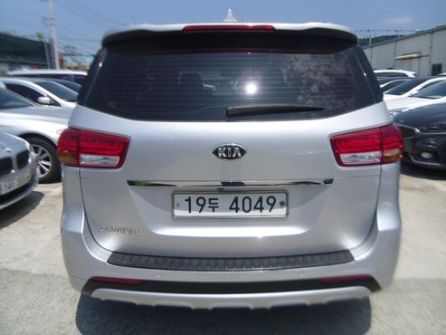 Kia Carnival 9-seater Prestige — пробег 210 137 км — фото 4 из 5