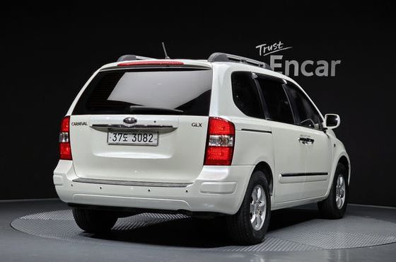 Kia Carnival 9-Seater LPI GLX Standard — пробег 140 196 км — фото 2 из 5