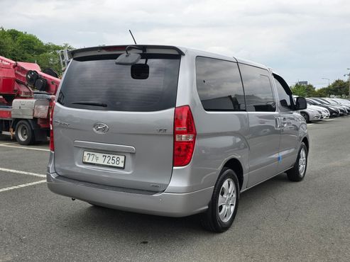 Hyundai Starex 4WD 12-Seater Wagon modern — пробег 169 370 км — фото 5 из 5