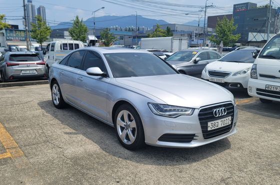 Audi A6 35 TDI Dynamic C7 — пробег 122 507 км — фото 4 из 5