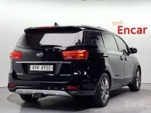 Kia Carnival 7-Seater Limousine President — пробег 188 000 км — фото 2 из 5