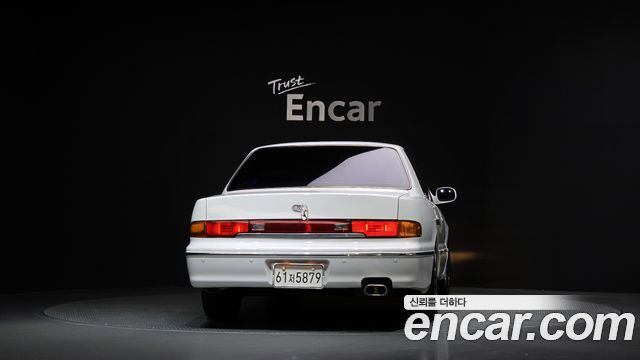 Hyundai Dynasty из Кореи Encar