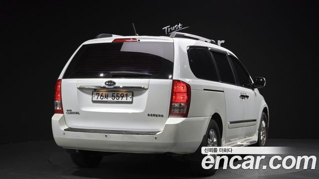 Kia Carnival из Кореи Encar