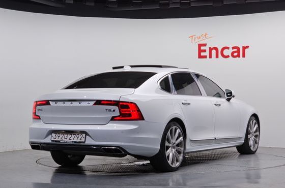 Volvo S90 T8 AWD Excellence — пробег 82 007 км — фото 2 из 5