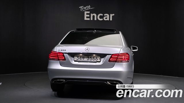 Mercedes-Benz E-Class из Кореи Encar