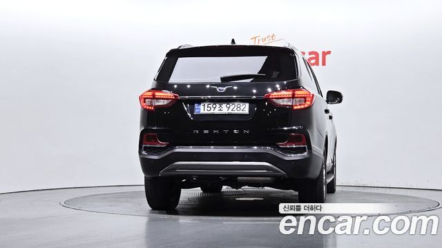 Ssangyong Rexton из Кореи Encar