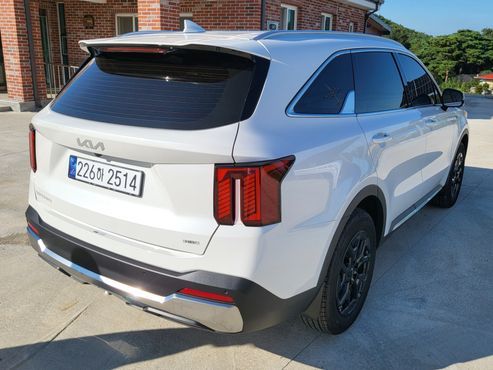 Kia Sorento HEV 1.6 2WD Noblesse — пробег 1 700 км — фото 2 из 5