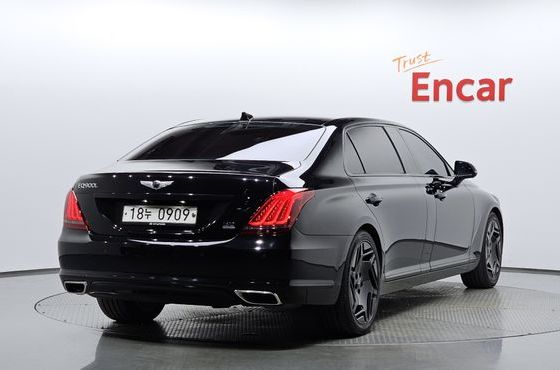 Genesis EQ900 5.0 GDI AWD Limousine Prestige — пробег 206 989 км — фото 2 из 5