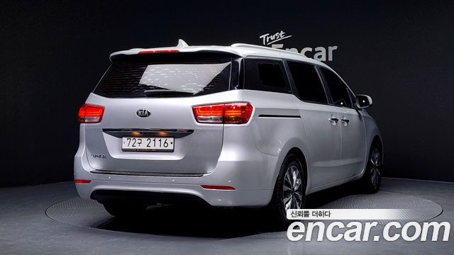 Kia Carnival из Кореи Encar