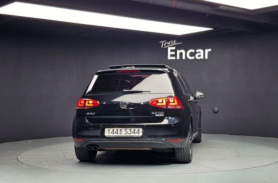 Volkswagen Golf 2.0 TDI Premium — пробег 181 503 км — фото 4 из 5