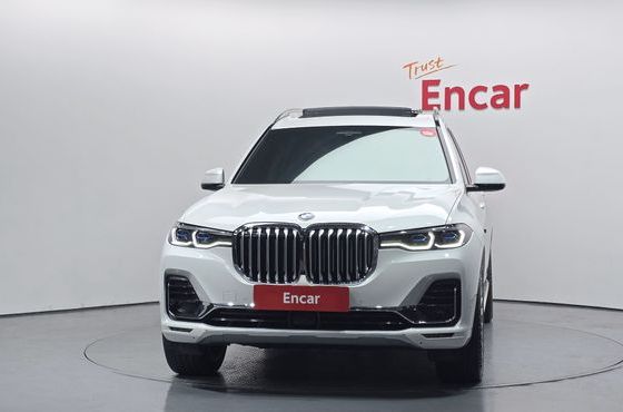 BMW X7 xDrive 40i Design Pure Excellence 6-Seater — пробег 18 101 км — фото 3 из 5