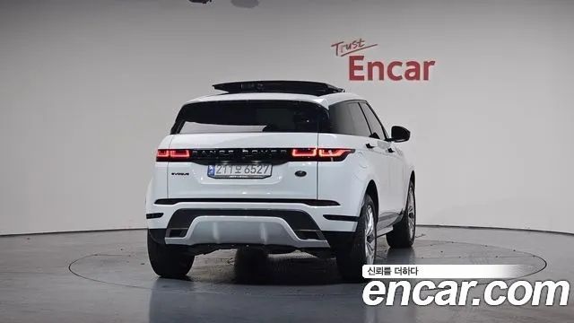 Land Rover Range Rover Evoque P250 R-Dynamic SE — пробег 74 795 км — фото 4 из 5