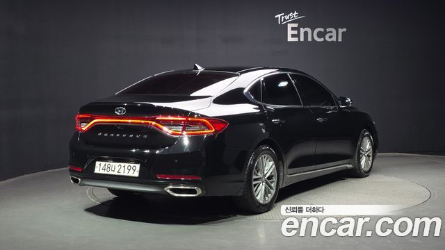 Hyundai Grandeur 2.4 Premium — пробег 29 673 км — фото 2 из 5