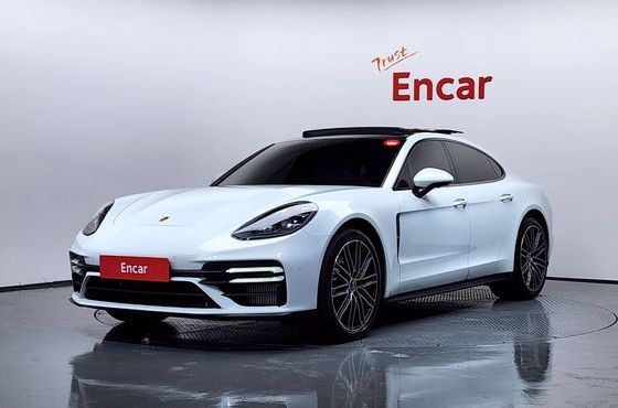 Porsche Panamera 2.9 AWD Platinum Edition — пробег 30 025 км — фото 1 из 5