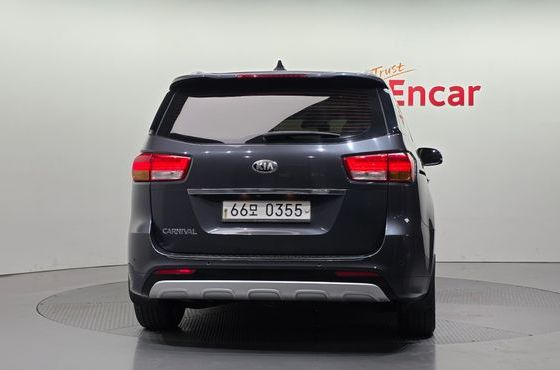 Kia Carnival 9-seater Prestige — пробег 158 929 км — фото 4 из 5