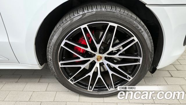 Porsche Macan из Кореи Encar