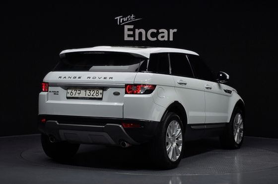 Land Rover Range Rover Evoque 2.2 SD4 Prestige — пробег 137 447 км — фото 2 из 5