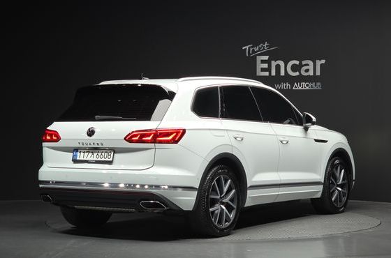 Volkswagen Touareg 3.0 TDI Prestige — пробег 88 147 км — фото 2 из 5