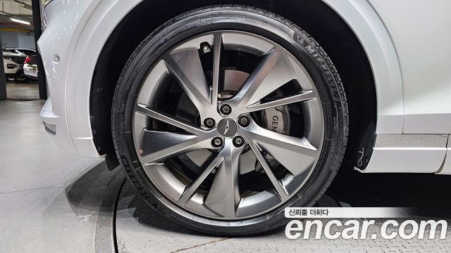 Genesis GV70 из Кореи Encar